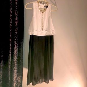 Banana Republic Black & Cream MIDI Dress